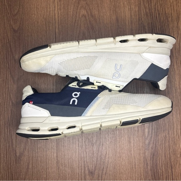 🔥🔥🔥On Running Men Sneakers in White and Black Size: 13🔥🔥🔥 - Picture 8 of 13